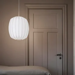 Online Iris Hantverk Lampa Prisma 35