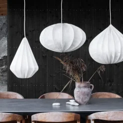 Iris Hantverk Pinecone Pendant