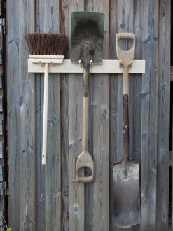 Iris Hantverk Trädgårdsredskapshängare